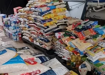 Com o foco na solidariedade, os funcionários da Citrosuco doaram alimentos, como arroz, feijão, pó de café e outros produtos que somaram quase 3.500 quilos. (Divulgação)