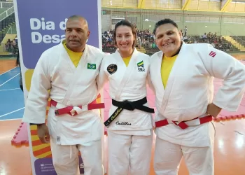 O evento contou com a presença da judoca olímpica, Edinanci Silva, do tetracampeão paralímpico no judô para deficientes visuais, Antônio Tenório e com a judoca brasileira, Aléxia Castanhos. (Divulgação/Prefeitura de Itapetininga)