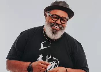 Jorge Aragão se apresenta em Itapetininga. (Divulgação)