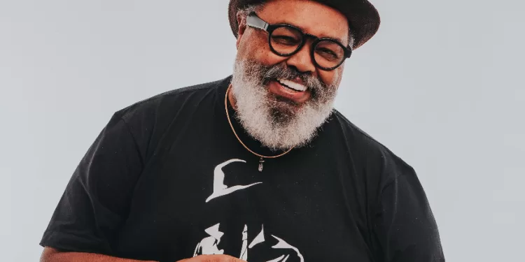 Jorge Aragão se apresenta em Itapetininga. (Divulgação)