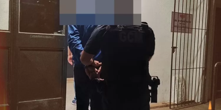 O procurado foi conduzido ao Plantão Policial e permaneceu à disposição da Justiça. (Divulgação)
