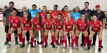 Pelo time do CASI Itapetininga, fazem parte as goleiras Verônica e Sabrina. Pela Linha: Duda, Julia, Luaninha, Thais, Fran, Bruninha, Aline, Sú Reis, Mayara Graciane, Luanda, Thayná, Monique e Jéssica. (Dviulgação)