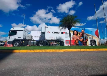 CDHU e Prefeitura de Itapetininga promovem atendimento itinerante em unidade móvel
