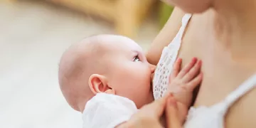 Considerado indispensável nos primeiros momentos de nossa existência, o Leite Materno é considerado a base da vida. (Divulgação)