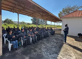A iniciativa traz oportunidade de trabalho para os jovens itapetininganos e ainda oferece capacitação com curso técnico fornecido pela Prefeitura. (Divulgação/Prefeitura de Itapetininga)