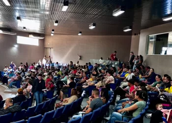 Gestão já entregou quase 2 mil títulos de regularização no município. (Divulgação)