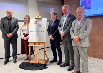 O evento contou com a presença do presidente em exercício do CIESP, Luiz Alberto Soares Souza; da secretária-geral da Câmara, Lilian Bertolani; do diretor titular do CIESP Sorocaba, Erly Domingues de Syllos. (Divulgação)