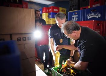 Fiscalização interditou bares na capital. Foto: Pablo Jacob/Governo de São Paulo