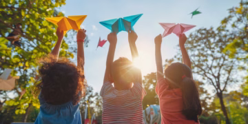 Crianças brincando. (Freepik)